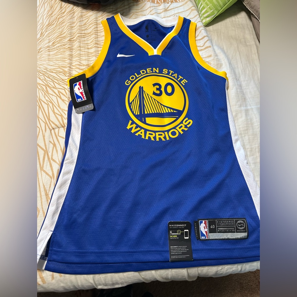 Size medium Curry jersey
